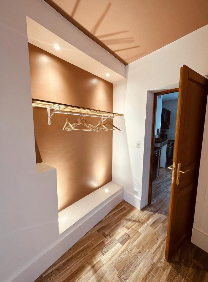 Studio 2 Du Spa Celinie Warcq Εξωτερικό φωτογραφία